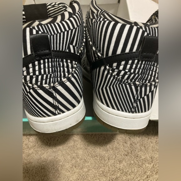 **RARE** NIKE SB DUNKS Men’s size 8/ Women's size 9.5 - Picture 9 of 11